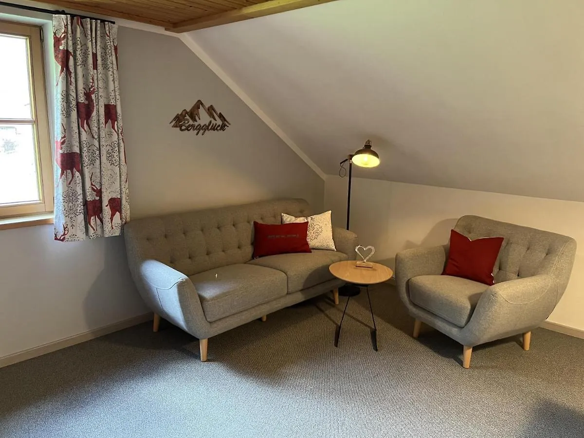 Ferienwohnung Bergglueck Hinterstein Apartman